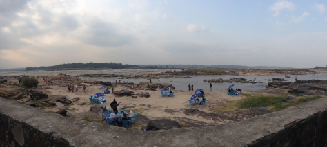 On the banks of the Congo River just downstream from Kinshasa and Brazzaville.